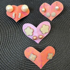 7 Brand New Quality Pairs of Earrings🤍